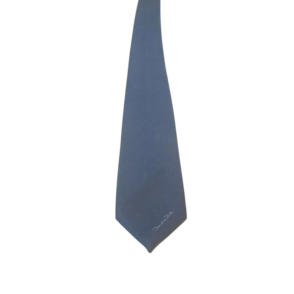 Oscar de la Rents Neck Tie Mens Blue White Polka Dots Poly Blend Designer Preppy